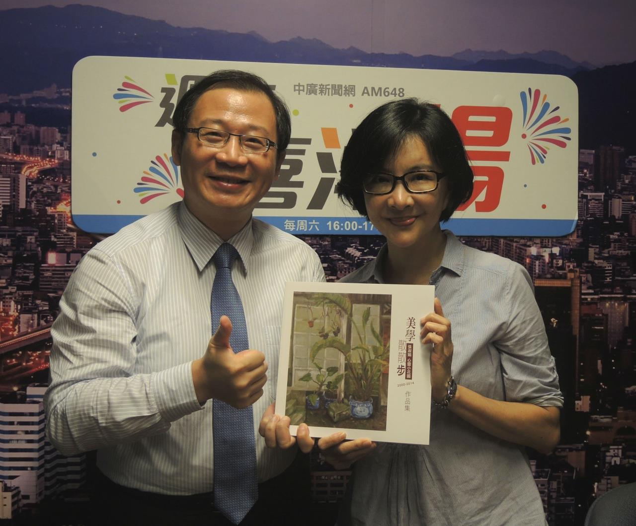 張淑娟(右)離婚後醉心畫畫創作。翻攝美學散散步-張淑娟