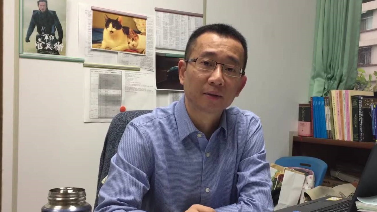 屏東地院法官曾士哲要求屏東縣府教育處,積極檢討及改善對代理教師職務訓練保障不足之處。翻攝畫面