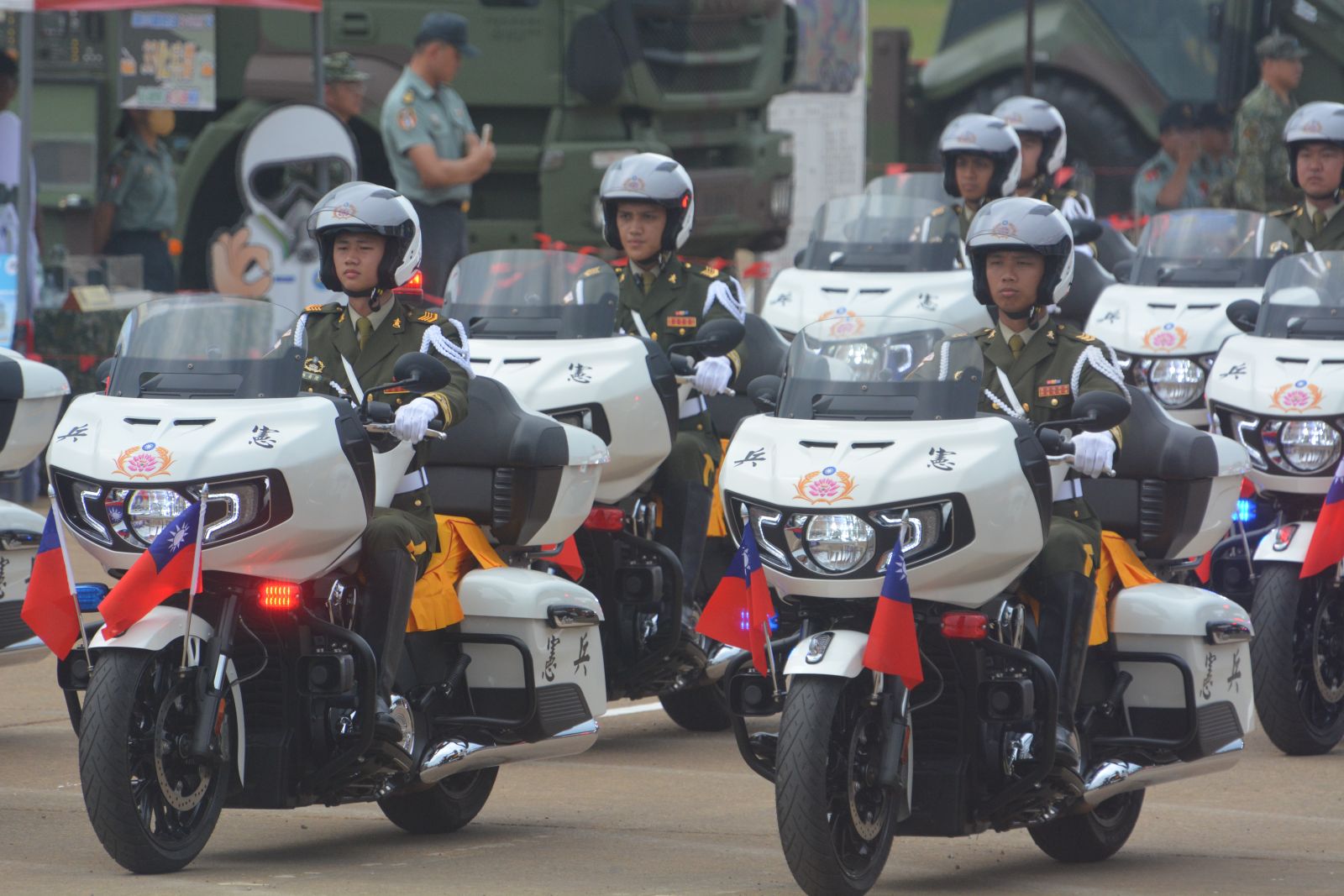剛完成重機換裝的憲兵機車連今年沒受國慶籌委員邀請而無法參加展演,資料照片