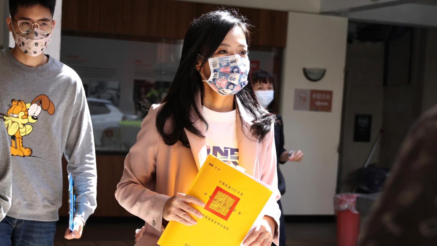 高虹安涉任用男友擔任公費助理、內線交易、違法轉專利等爭議。資料照片／林啟弘攝