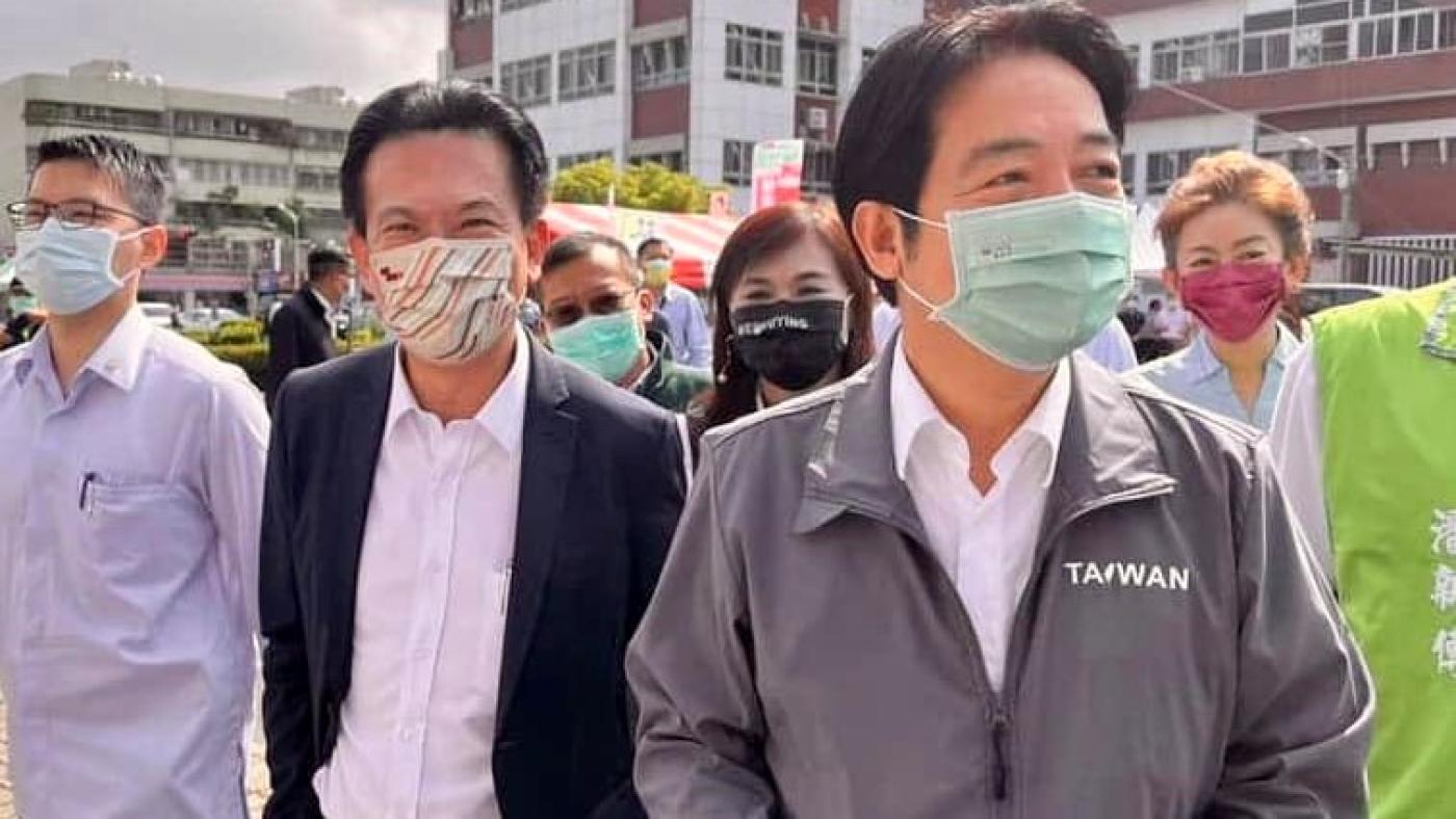 台南黑道事件頻傳，林俊憲（中）直呼光榮感不在。翻攝林俊憲臉書
