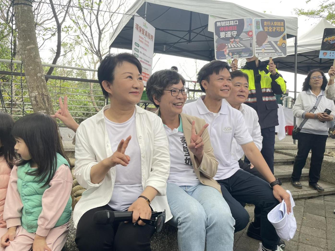 蔡壁如29日宣布由國民黨籍台中市長盧秀燕出任競總主委。翻攝蔡壁如臉書