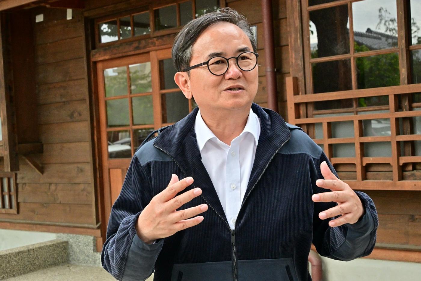 台東立委劉櫂豪上月宣布退出民進黨，並以無黨籍登記參選立委，今遭民進黨中央決議開除黨籍，但劉強調他早已退黨，開除黨籍並不影響他與鄉親向前的腳步。劉櫂豪辦公室提供