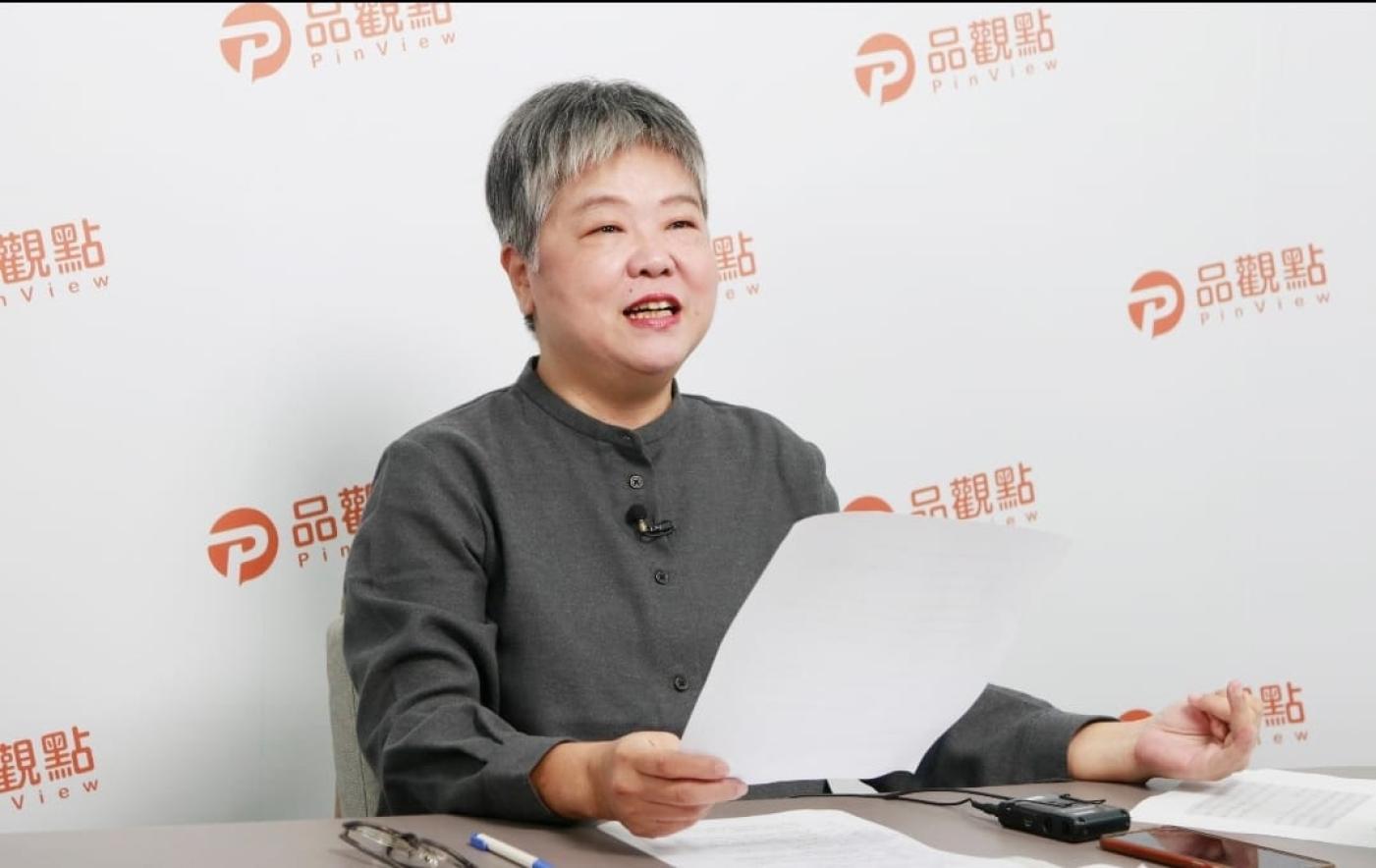 資深媒體人黃光芹7日宣布，將退出政論節目。翻攝黃光芹臉書