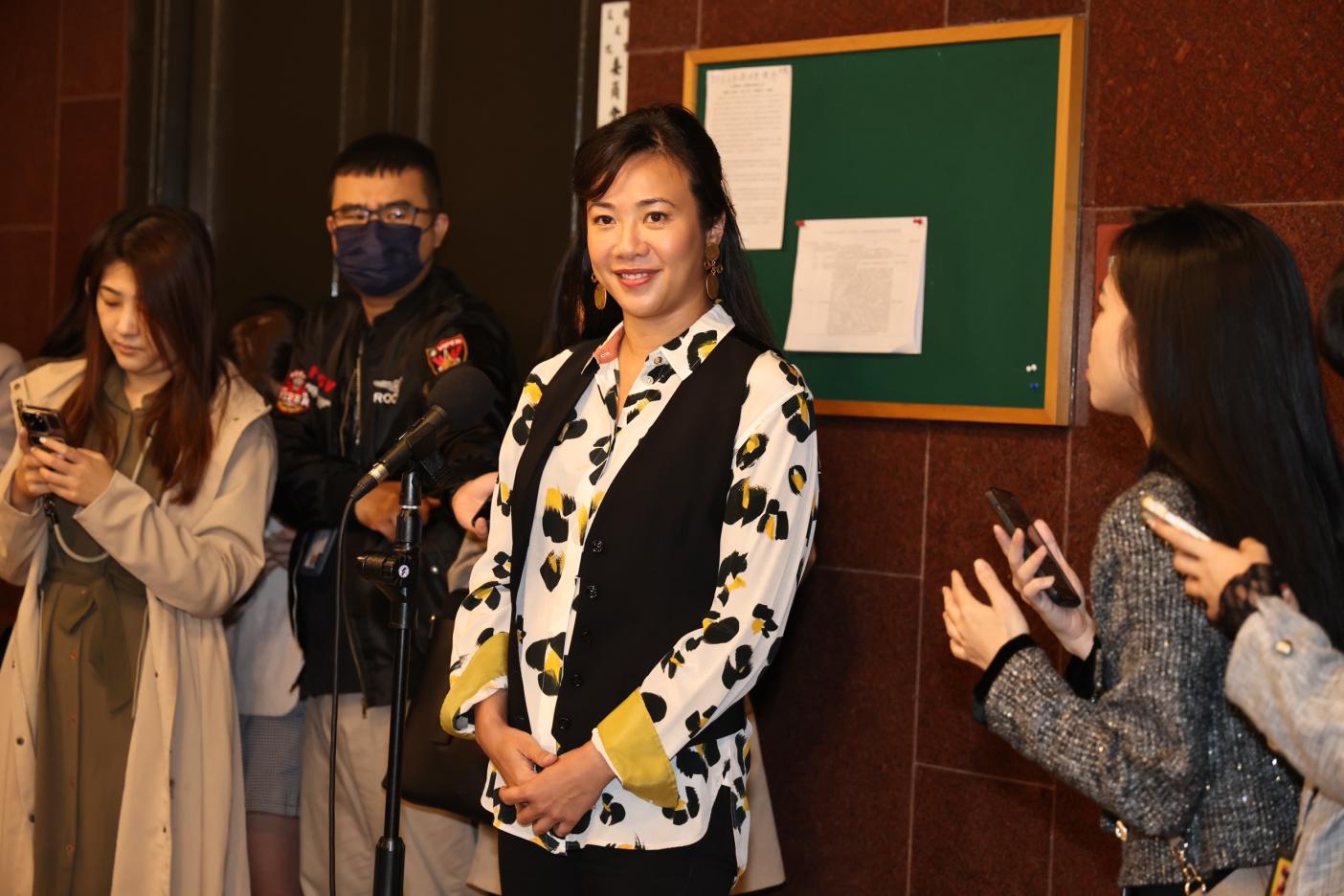 吳欣盈在立院受訪。林啟弘攝