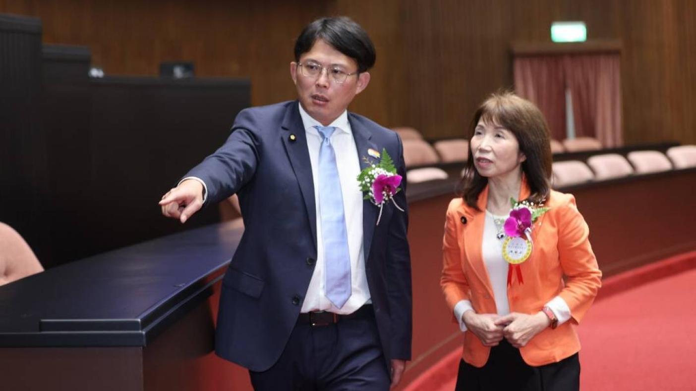  立法院長選舉首輪投票出現一張廢票，陳昭姿認了因投票筆沾有印污污染手指及選票。立法院記者聯誼會提供