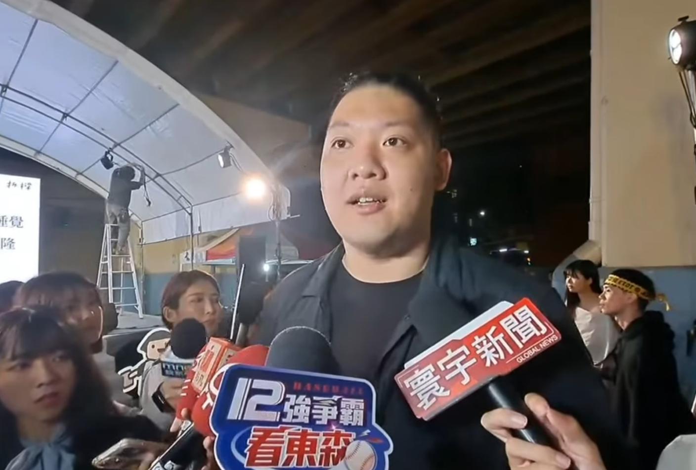 罷免案領銜人戴璟安在確定罷樑失敗後表示，希望謝國樑未來2年能好好實現承諾，2年後「我們這些人會在選票上表達意見。」翻攝畫面