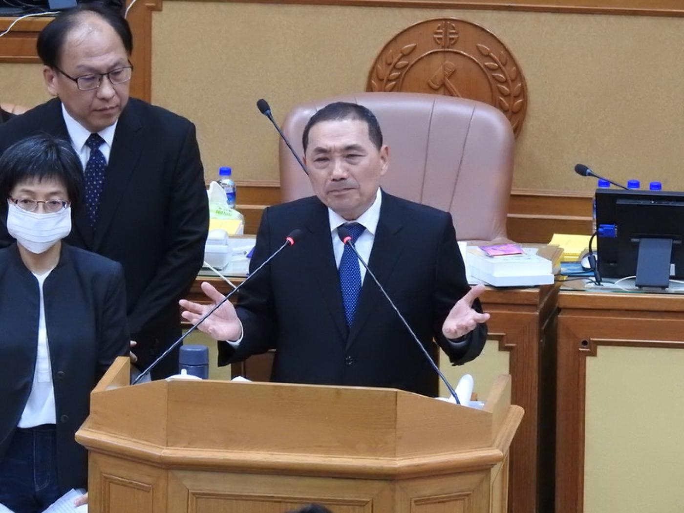 新北市長侯友宜今早在新北市議會備詢。中央社