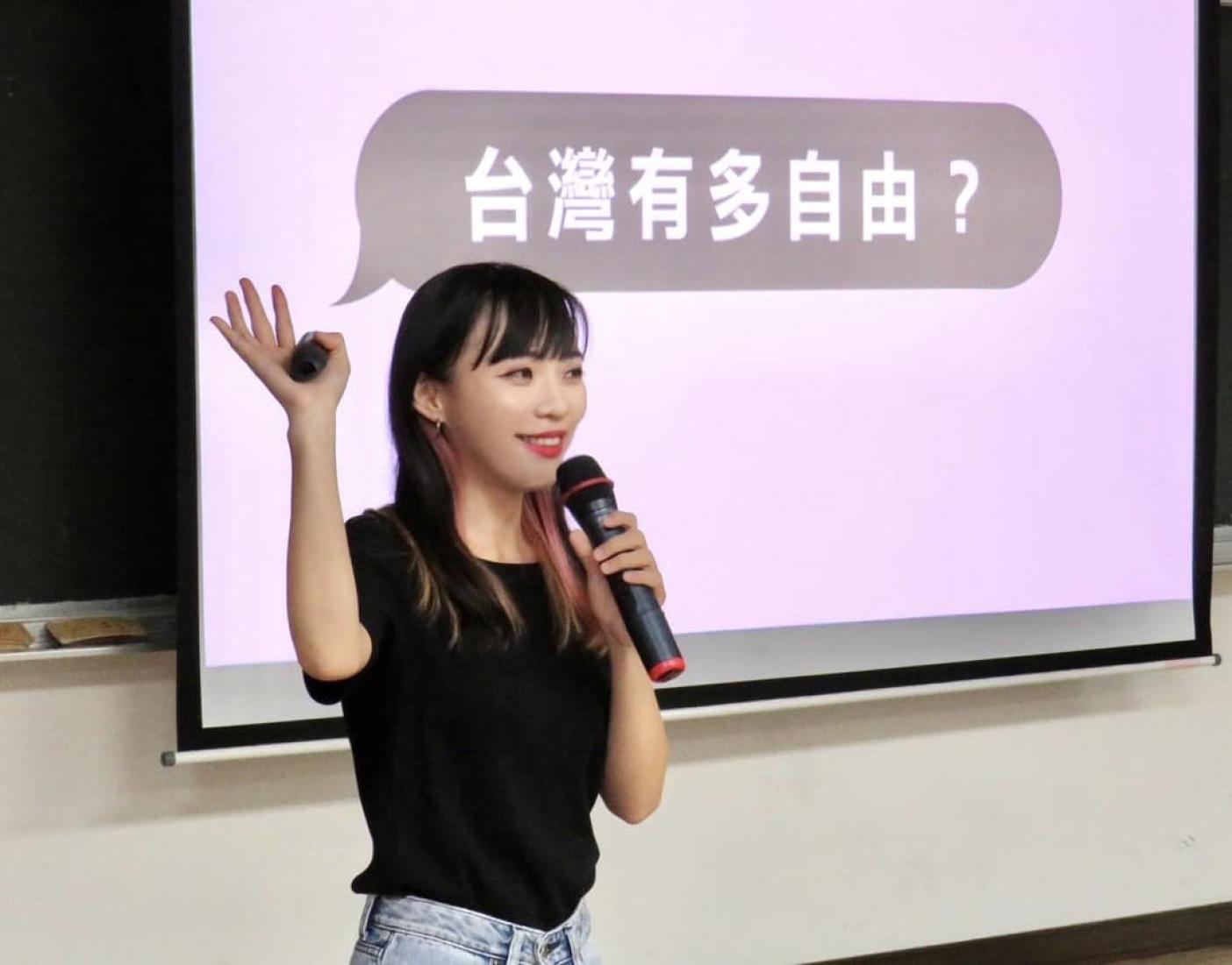 高雄市議員黃捷證實民進黨告知左楠的立委徵召人選不是她。翻攝黃捷臉書