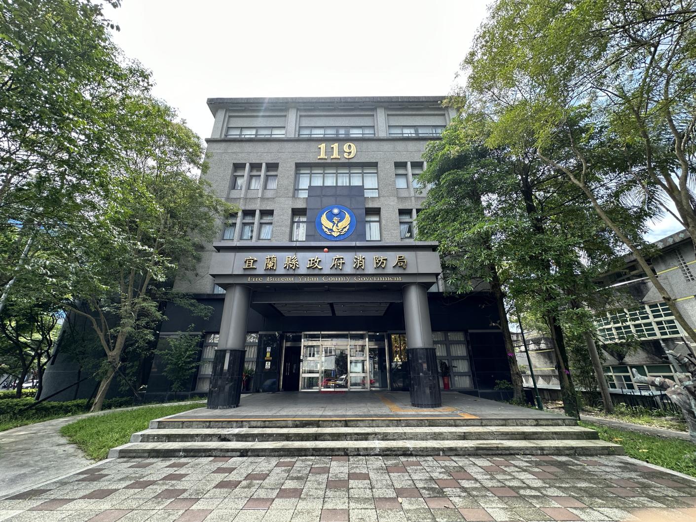 宜蘭縣政府消防局一名男隊員至新北上高級救護員訓，卻遭控趁女隊員酒後藉機熊抱襲胸揩油，消防局獲知後已將受訓隊員召回調查。林泊志攝